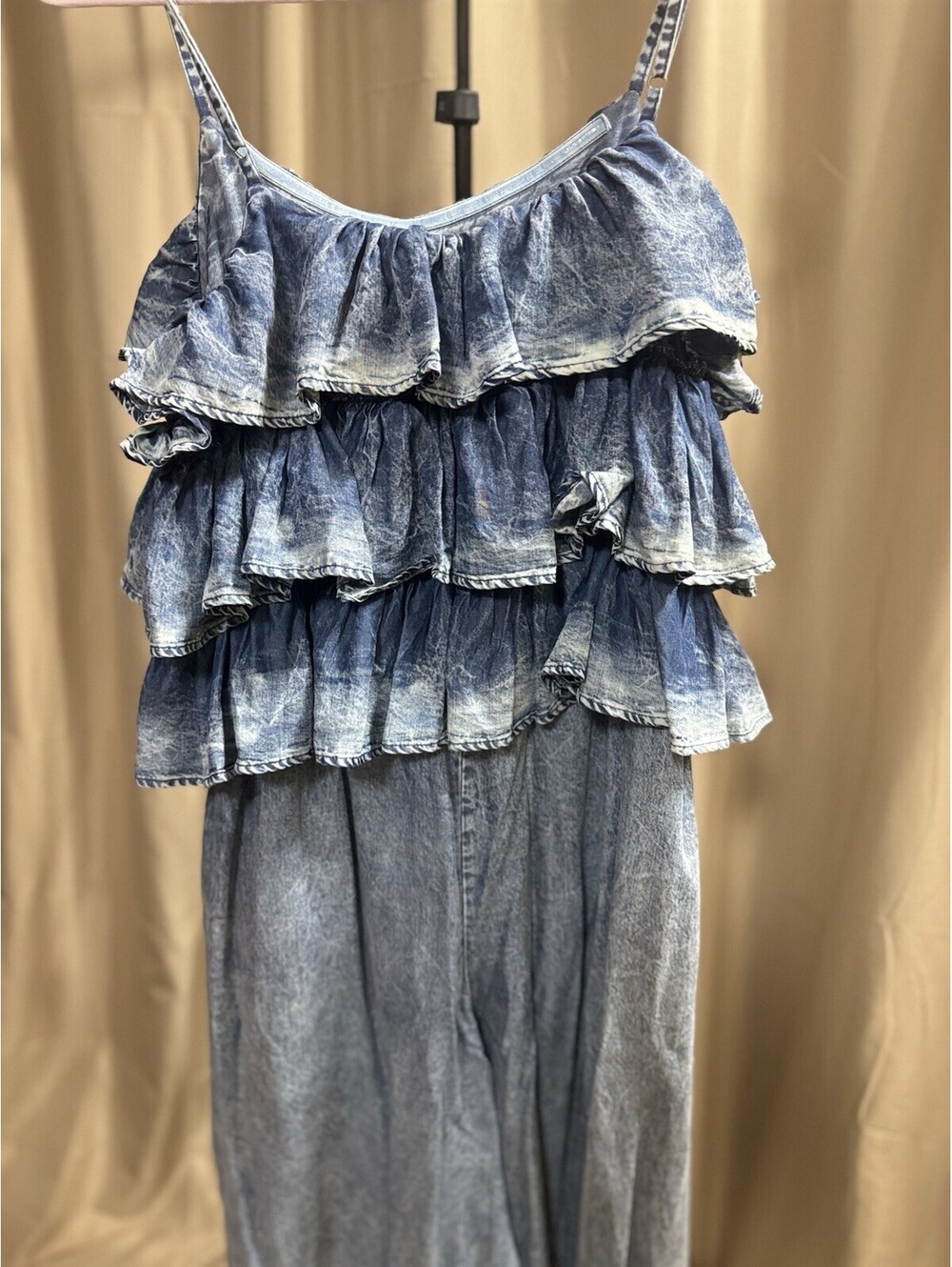 OH Jeans Women’s L Acid Wash Tencel Jumpsuit Tiered Ruffle Wide Leg Boho - Picture 3 of 9